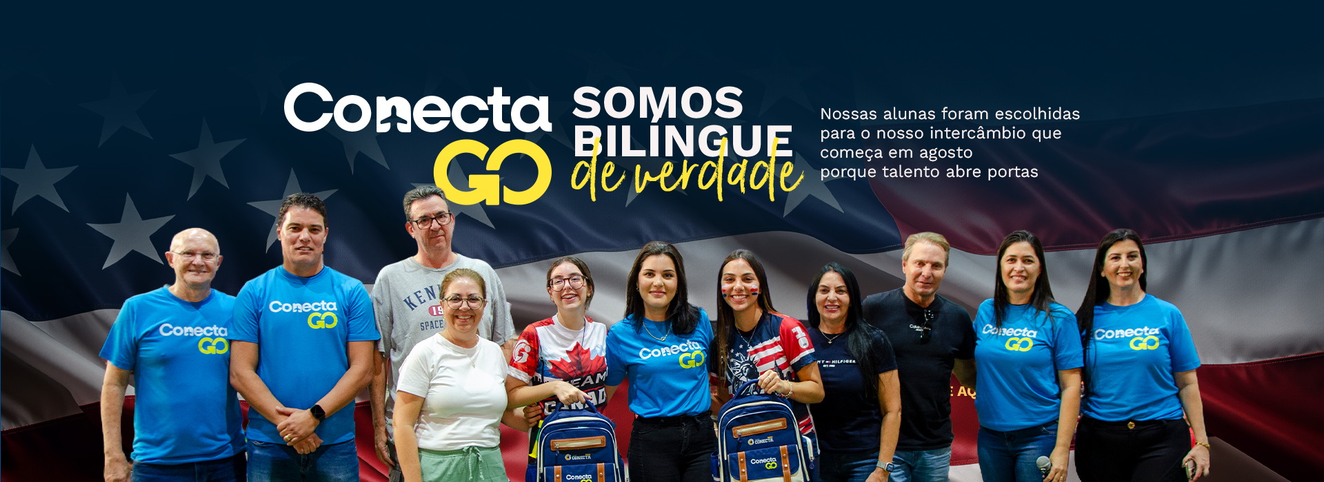 Crianças estudando em ambiente bilíngue no Colégio Conecta